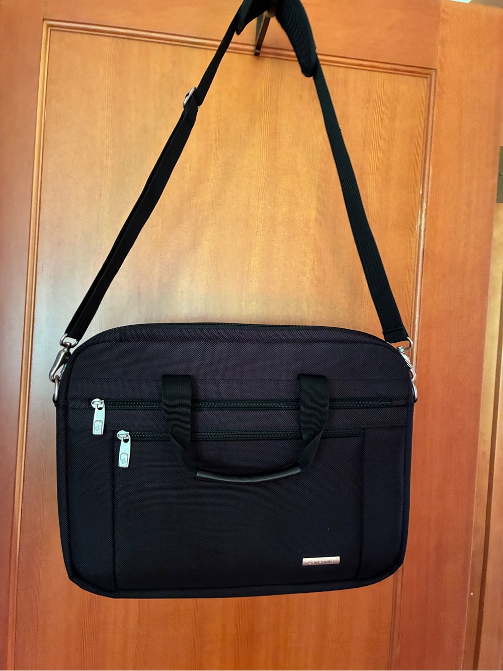 Samsonite Black Laptop Messenger Bag Unisex